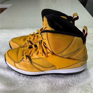 Nike Air Flight High Top Shoes Miami Heat. Dwyane Wade. Rare Yellow. Size 15